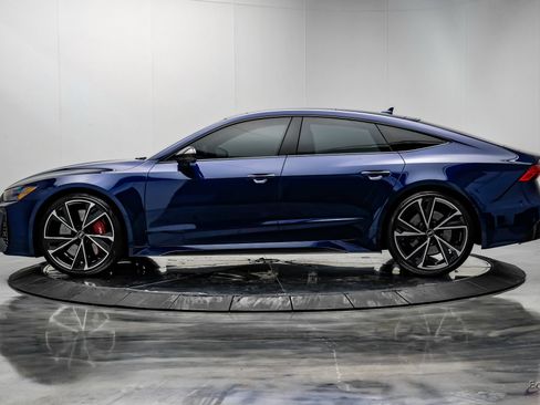 Used 2021 Audi RS 7 Sportback w/ Carbon Optic Package AWD/4WD image 7