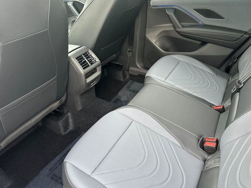 New 2026 Volkswagen Tiguan SE R-Line image 11