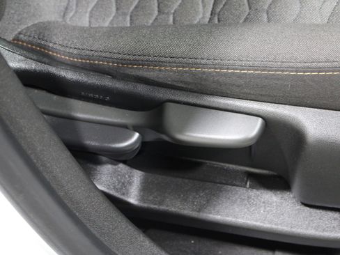 Used 2021 Chevrolet Equinox LT w/ LPO, Cargo Package AWD/4WD image 26