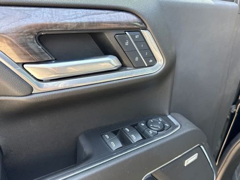 Used 2024 Chevrolet Silverado 1500 LTZ RWD image 15