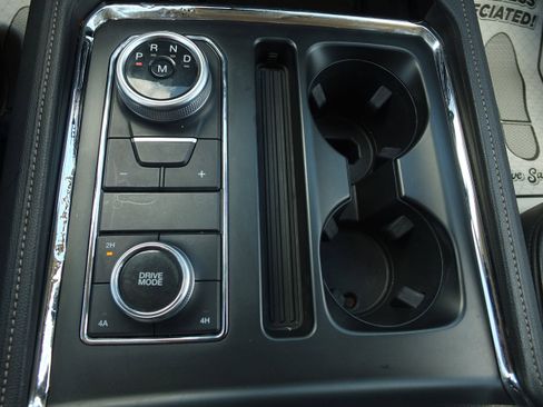 Used 2024 Ford Expedition Max XLT AWD/4WD image 27
