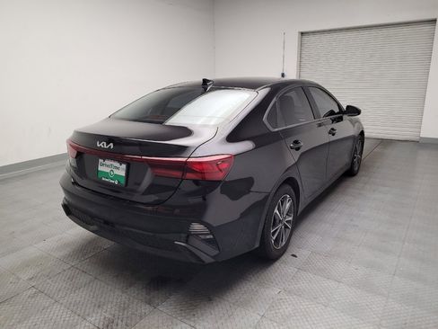 Used 2022 Kia Forte LXS FWD image 9