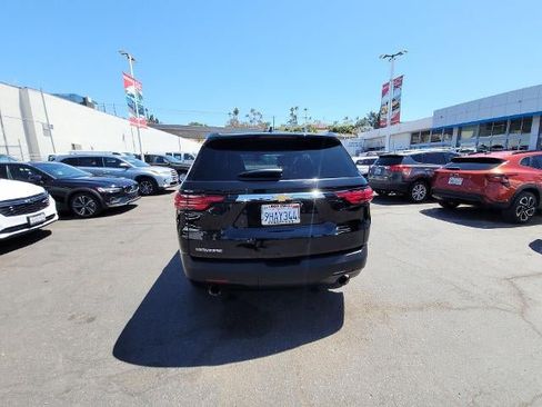 Used 2023 Chevrolet Traverse LS FWD image 7