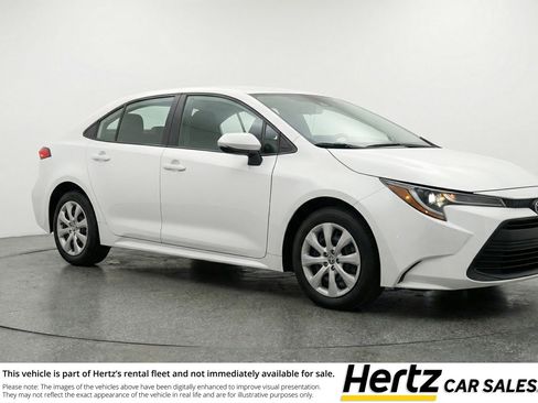 Used 2025 Toyota Corolla LE FWD image 1