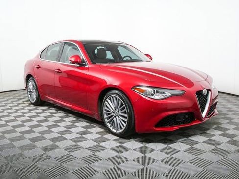 Used 2019 Alfa Romeo Giulia Ti w/ Quick Order Package 22Z Lusso image 31
