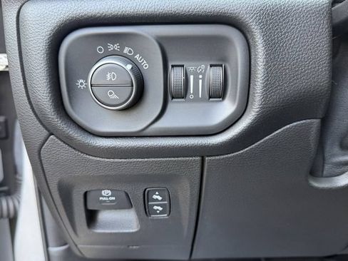 Used 2019 RAM 1500 Big Horn AWD/4WD image 21