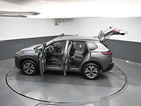 Used 2021 Nissan Rogue SV AWD/4WD image 41
