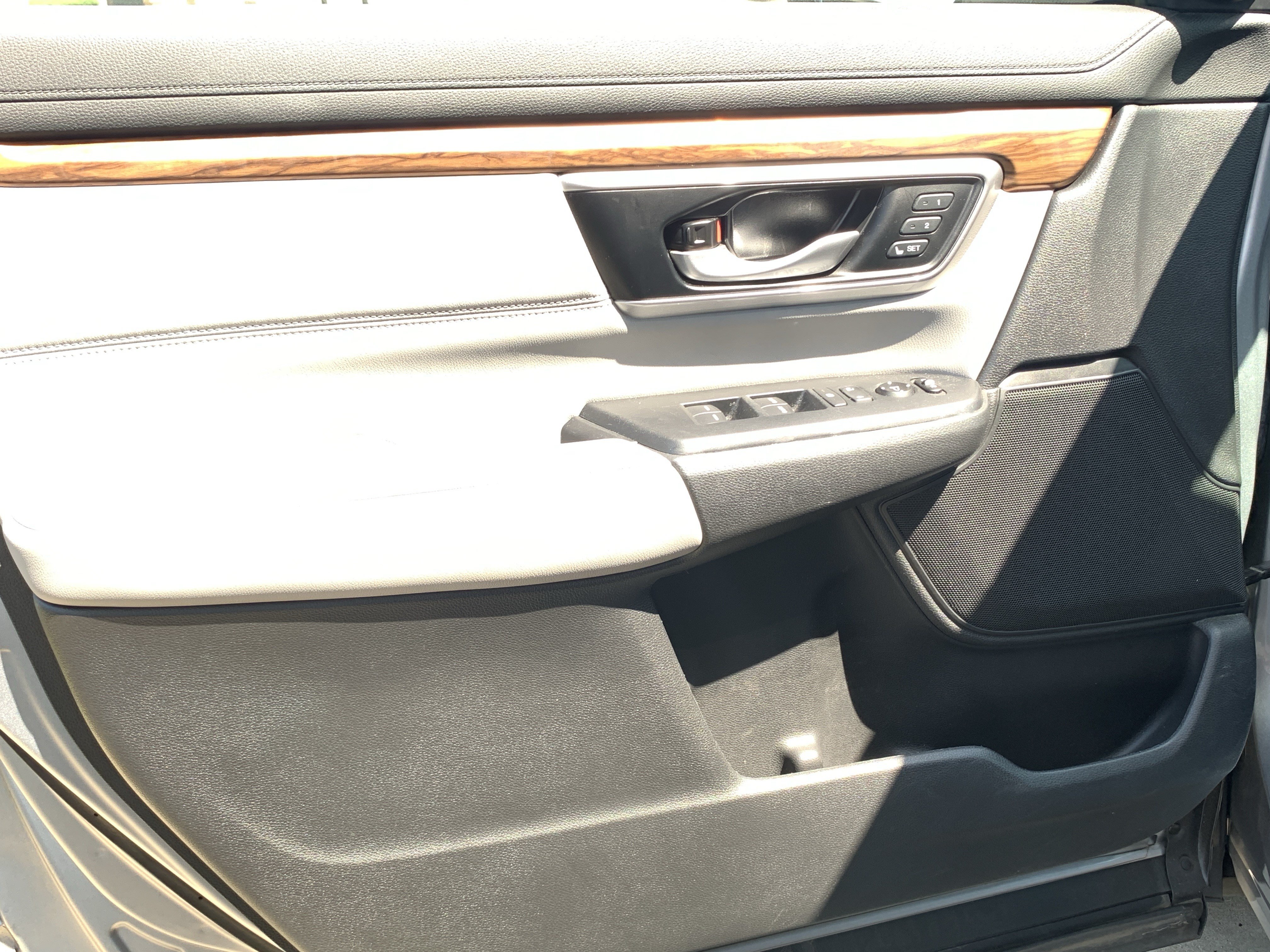 Used 2020 Honda CR-V EX-L image 14