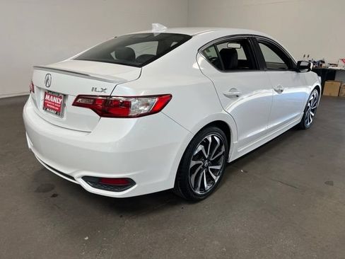 Used 2016 Acura ILX FWD image 3