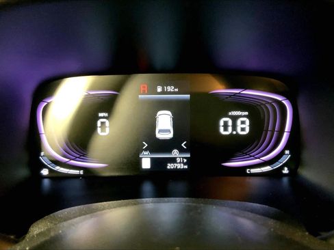Certified 2025 Kia Soul LX w/ LX Technology Package FWD image 20