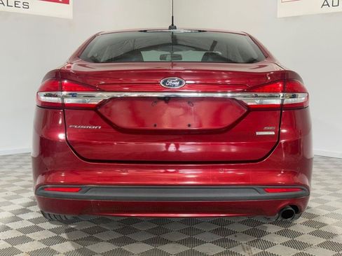 Used 2017 Ford Fusion SE w/ Fusion SE Technology Package FWD image 7