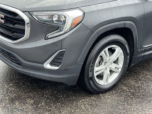 Used 2020 GMC Terrain SLE w/ Driver Convenience Package image 9