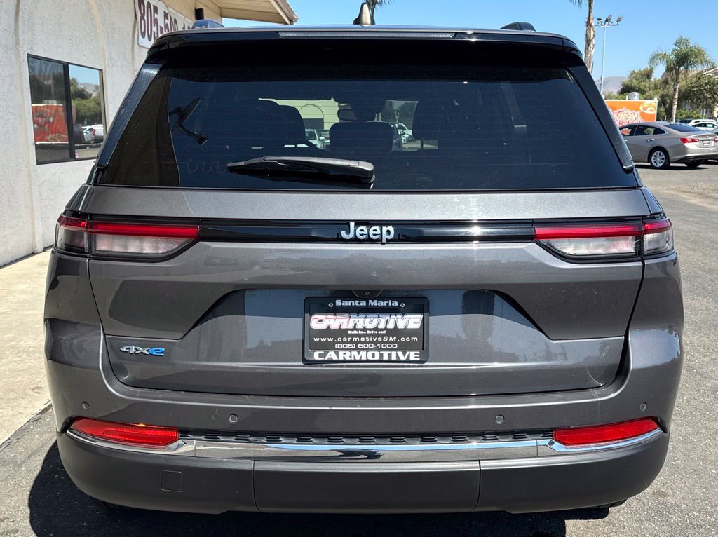 Used 2024 Jeep Grand Cherokee Limited 4xe AWD/4WD image 5
