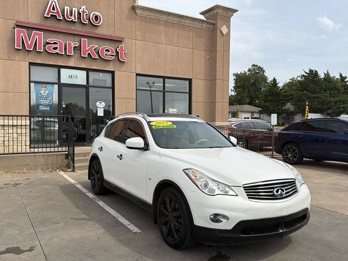 Used 2015 INFINITI QX50 Journey w/ Premium Package RWD image 3