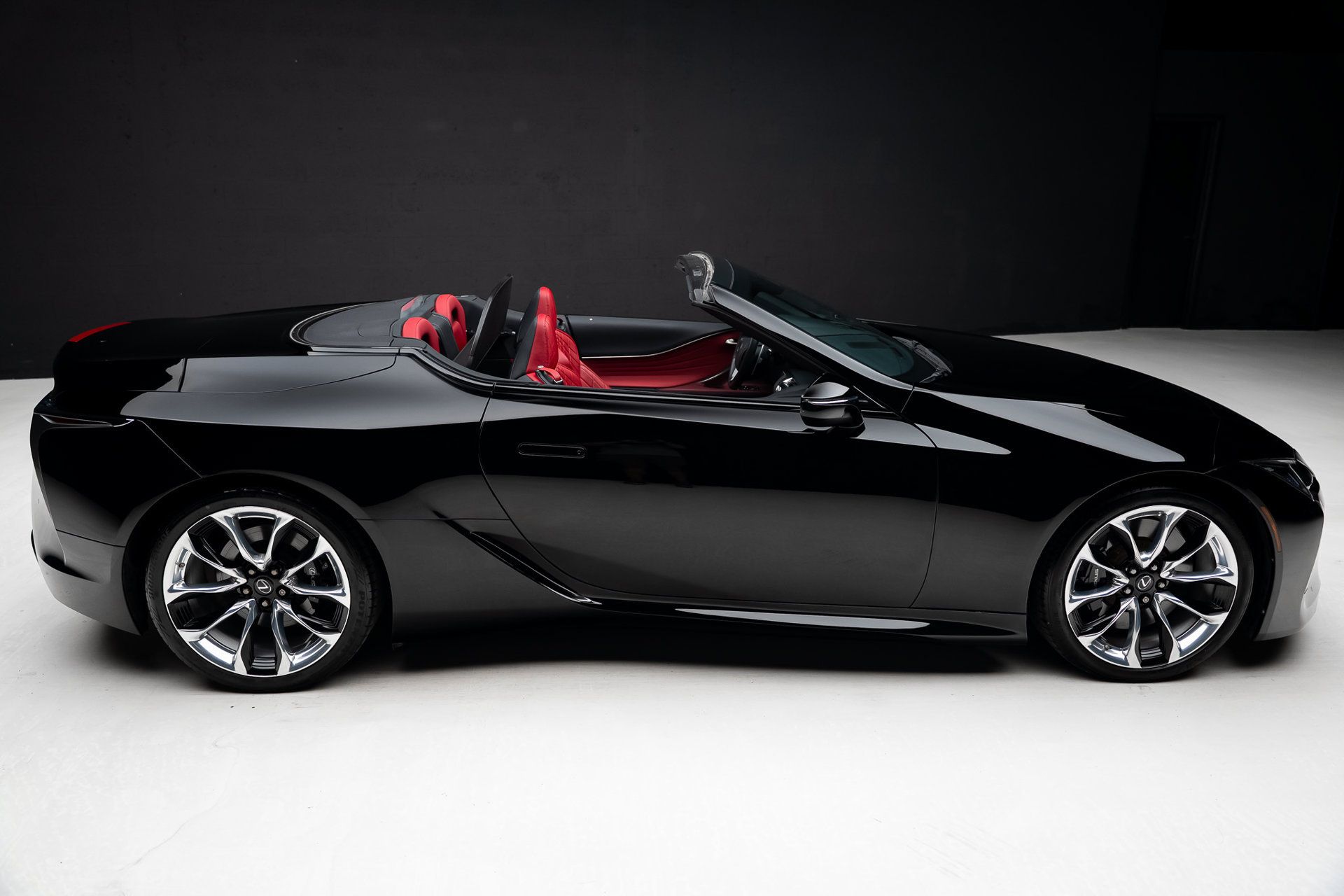 Used 2021 Lexus LC 500 Convertible w/ Touring Package RWD image 35