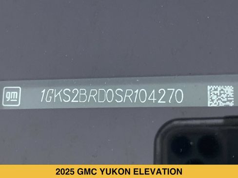 Used 2025 GMC Yukon Elevation w/ Elevation Premium Package AWD/4WD image 17