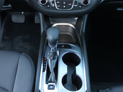 Used 2024 Chevrolet Malibu LT image 22