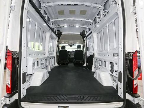 Used 2024 Ford Transit 250 148 High Roof AWD image 10