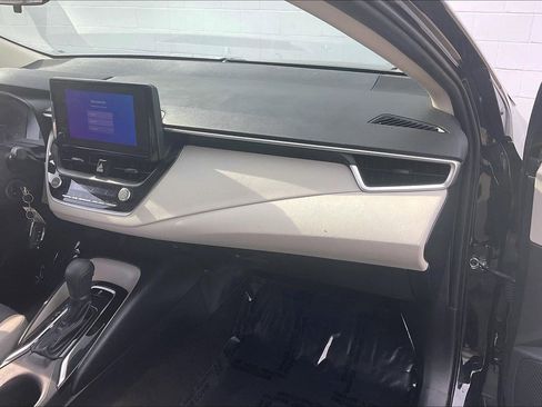 Used 2023 Toyota Corolla LE w/ Carpet Mat Package (TMS) image 21