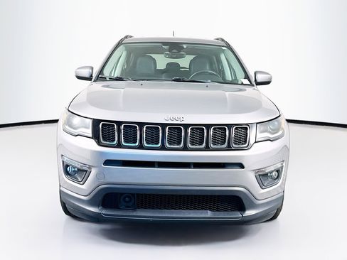 Used 2018 Jeep Compass Latitude w/ Popular Equipment Group image 2