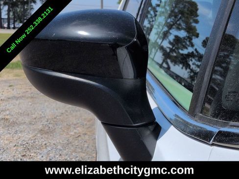 Used 2024 Chrysler Voyager LX FWD image 11