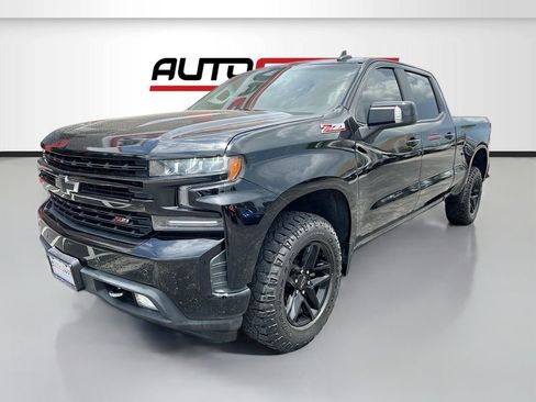 Used 2021 Chevrolet Silverado 1500 LT Trail Boss w/ LT Trail Boss Premium Package AWD/4WD image 3