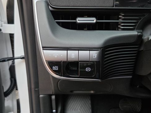 New 2026 Hyundai Ioniq 5 SE AWD/4WD image 7