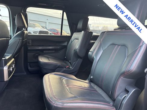 Used 2022 Ford Expedition Max Limited image 16