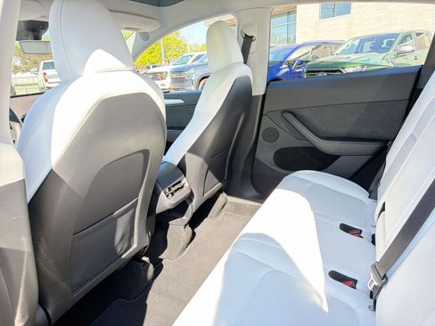 Used 2024 Tesla Model Y Performance AWD/4WD image 22