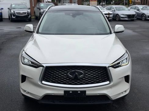 Used 2019 INFINITI QX50 Essential w/ Premium Heat Package AWD/4WD image 2
