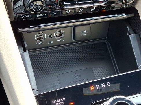 New 2025 Jeep Grand Cherokee L Limited w/ Luxury Tech Group II AWD/4WD image 11