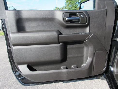 Certified 2024 GMC Sierra 1500 Pro w/ Pro Value Package image 9