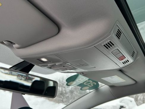 Used 2018 Volkswagen Golf Alltrack image 32