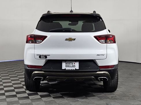 Used 2021 Chevrolet TrailBlazer ACTIV w/ Sun and Liftgate Package FWD image 4