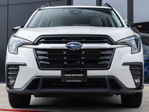 Used 2025 Subaru Ascent Limited AWD/4WD image 4