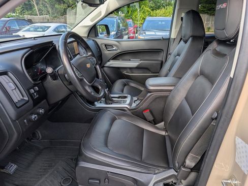 Used 2022 Chevrolet Colorado ZR2 w/ ZR2 Dusk Special Edition image 16