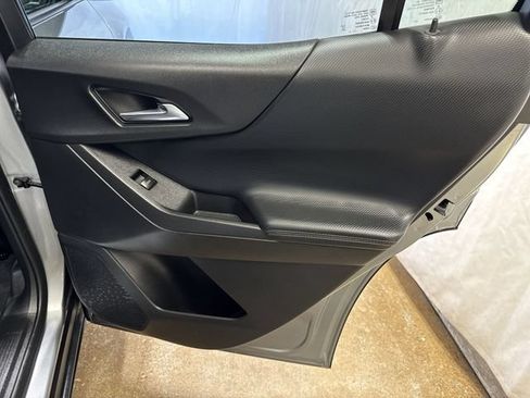Certified 2025 Chevrolet Equinox LT FWD image 25