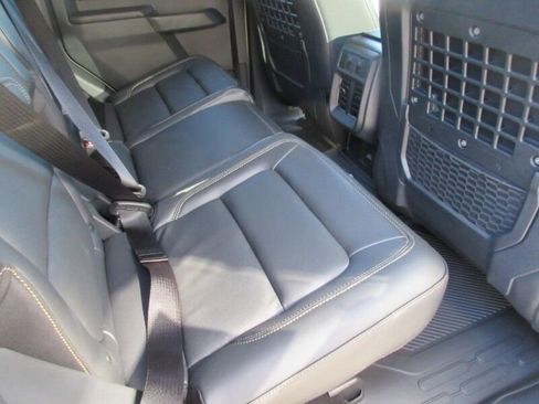 New 2025 Ford Bronco Badlands image 21