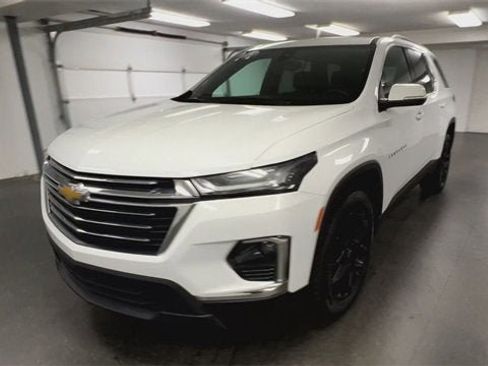 Certified 2023 Chevrolet Traverse LT image 4