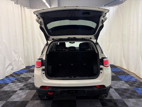 Used 2018 Jeep Compass Trailhawk w/ Navigation Group image 12