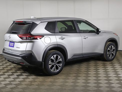 Used 2023 Nissan Rogue SV AWD/4WD image 8