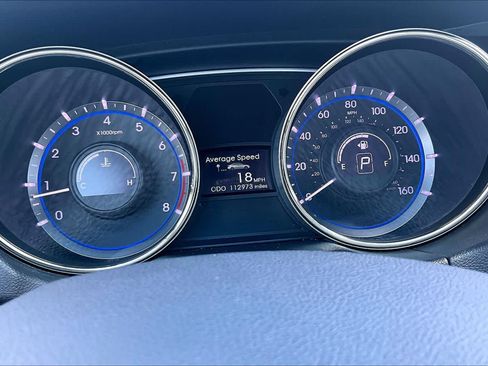 Used 2013 Hyundai Sonata Limited w/ Premium Pkg FWD image 26