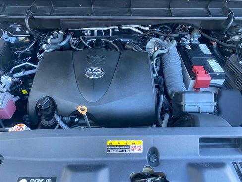 Certified 2022 Toyota Highlander XSE image 30