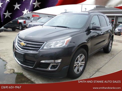 Used 2015 Chevrolet Traverse LT AWD/4WD image 1