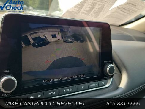Used 2024 Nissan Rogue SV AWD/4WD image 14