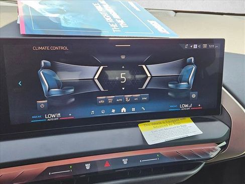 Used 2025 BMW X3 xDrive30i w/ Convenience Package image 12