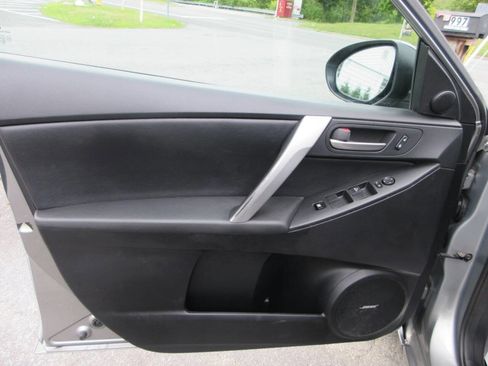 Used 2013 MAZDA MAZDA3 i Grand Touring image 25