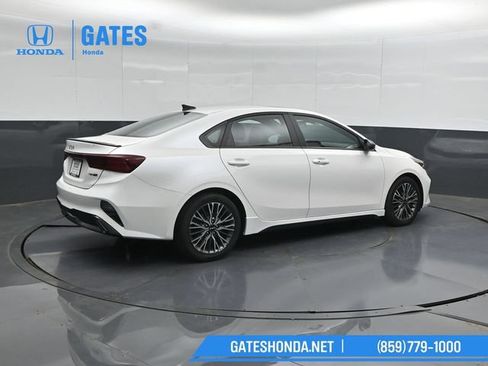 Used 2023 Kia Forte GT-Line w/ GT-Line Premium Package FWD image 2