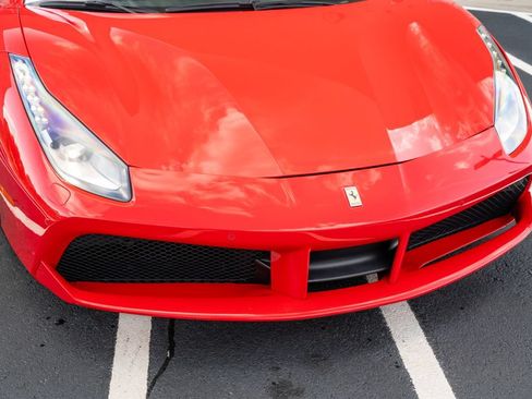 Used 2018 Ferrari 488 Spider RWD image 5