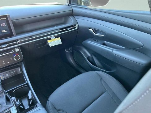 New 2026 Hyundai Tucson SEL image 15